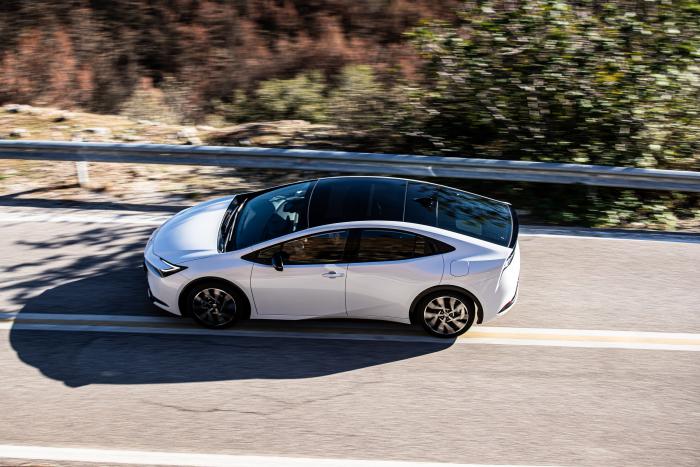 Πρώτη δοκιμή: Toyota Prius Plug-in Hybrid 223 PS | carandmotor.gr